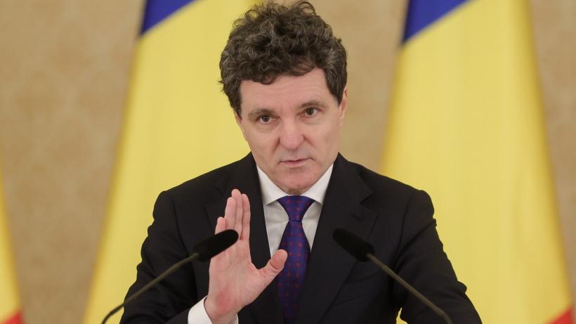 Nicușor Dan a sesizat CCR pentru noul Registru Unic Electronic de Boli Transmisibile: Legea prevede păstrarea tuturor datelor medicale