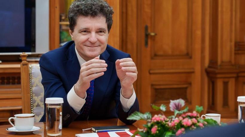 Ce salarii au consilierii prezidenţiali. 24 consilieri are Preşedintele Nicuşor Dan