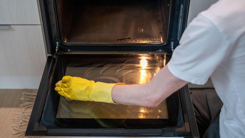 Cancer de ficat provocat de o substanță din produsele de uz casnic. Triplează riscul, spun medicii