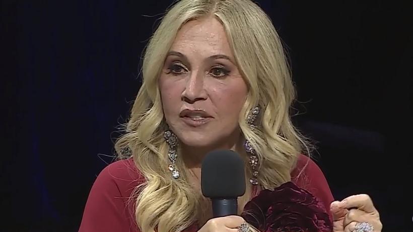 Anastasia Soare, sesiune de întrebări şi răspunsuri cu prietenii şi fanii despre "Conturul unui vis", la Opera Națională Bucureşti