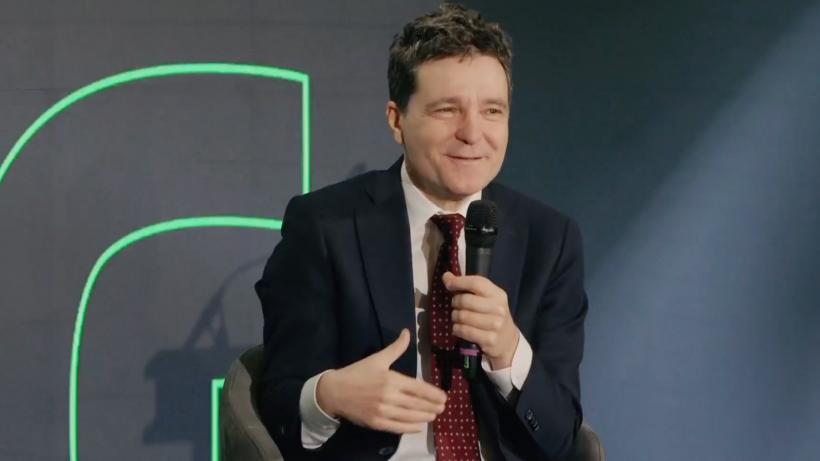 Nicușor Dan, întrebat dacă și-a luat consilier cu inteligență artificială: „Eu folosesc AI-ul de la Google”