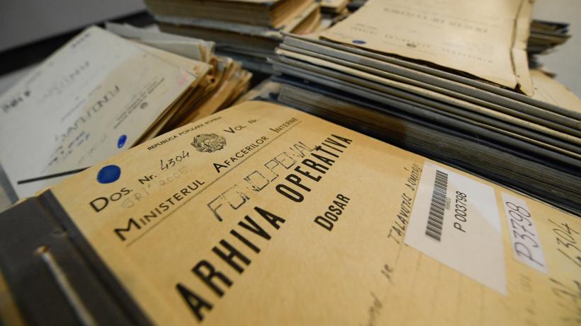 Un candidat la Primăria București a lucrat la Securitate, transmite CNSAS. În ce condiții poate fi exclus din cursa electorală