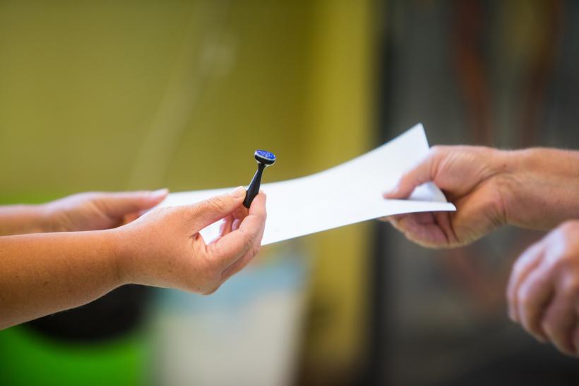 Care a fost prezenţa la ultimele alegeri din București şi ce scor au obţinut candidații. Nicușor Dan, ales atunci cu 352.000 de voturi