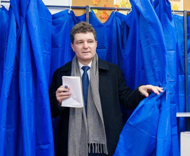 Nicuşor Dan face apel la bucureşteni să iasă la vot: "E important ca primarul să fie ales cu un număr cât mai mare de voturi"