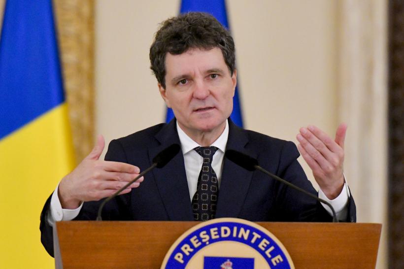 Nicușor Dan pleacă în prima vizită oficială în Franța și se va întâlni cu Emmanuel Macron. Cum arată agenda președintelui
