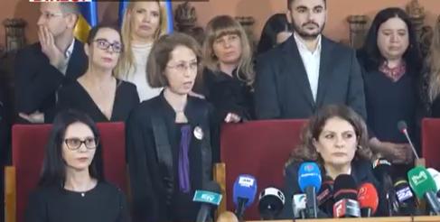 O judecătoare intervine în conferința de presă de la Curtea de Apel București și înfruntă conducerea: „Suntem terorizați”