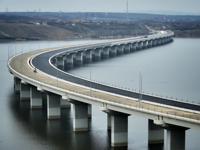 Când vor circula şoferii pe 200 km din Autostrada Transilvaniei. CNAIR: "505 muncitori sunt pe șantier. Stadiul fizic a depășit 60%"