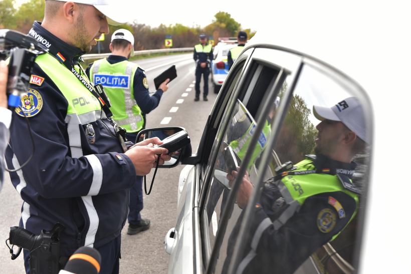 Polițiștii locali pot folosi camere audio-video portabile în exercitarea atribuțiilor. Legea a fost promulgată de Nicușor Dan