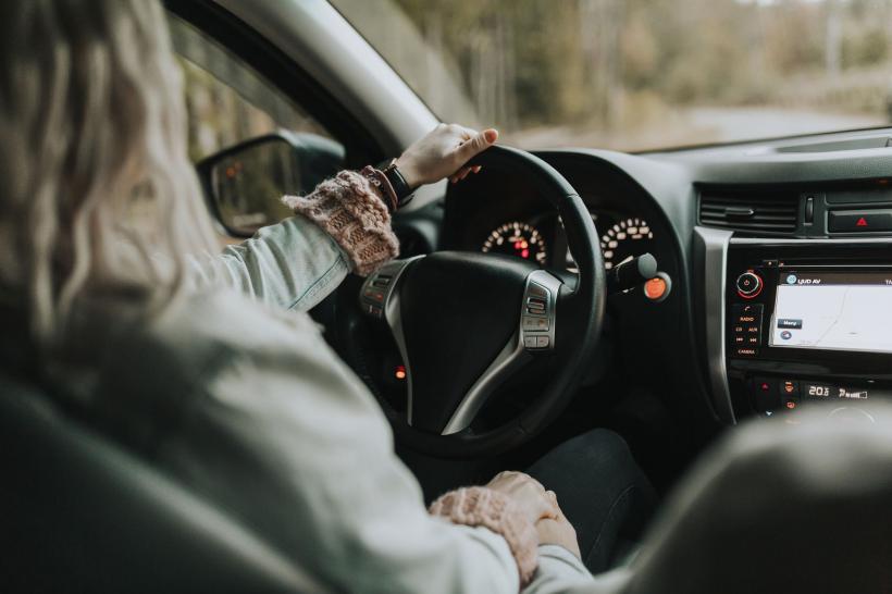 O șoferiță a provocat pagube de 1,2 milioane de euro în timp ce încerca să iasă cu mașina dintr-o parcare, în Germania