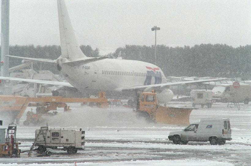 Sute de zboruri anulate după ruperea vortexului polar în SUA. Furtuna de zăpadă se extinde, avertizează meteorologii