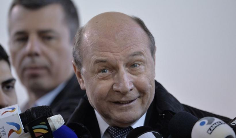 Nicușor Dan trebuie să îi dea lui Traian Băsescu 754 de mii de lei din bugetul Administrației Prezidențiale