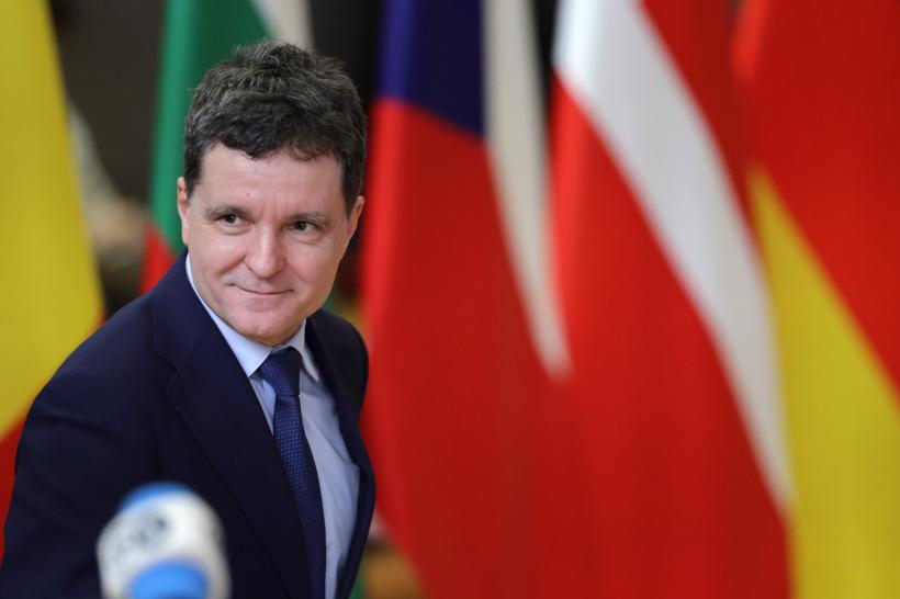 Nicușor Dan spune că Bolojan rămâne premier: „În momentul acesta nu există altă alternativă”