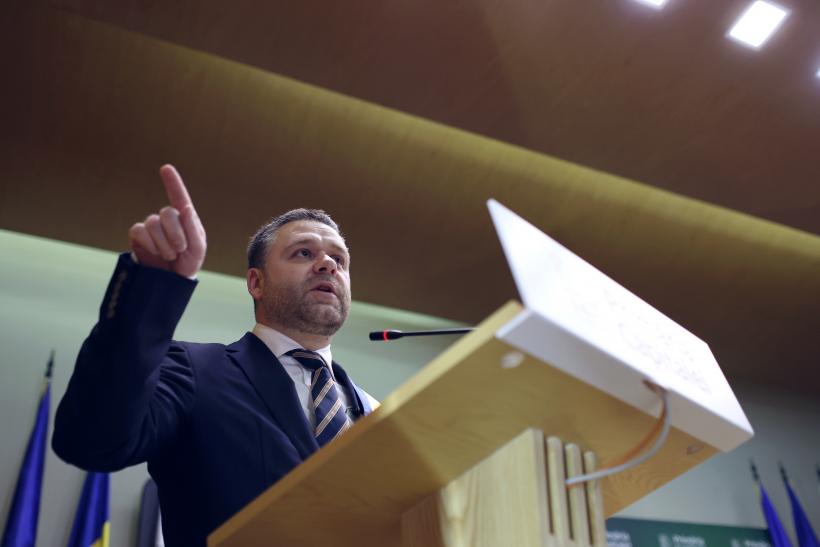 Ciprian Ciucu nu vrea să elimine gratuitatea STB pentru pensionari: „Orice altă informaţie este fake news”