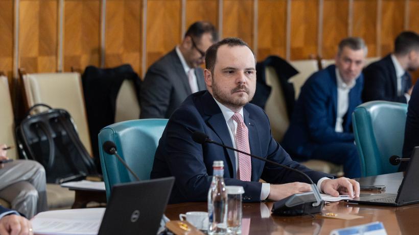 Ministrul Rogobete anunță că veniturile personalului din spitale, ambulanțe și urgențe nu vor fi reduse cu 10%