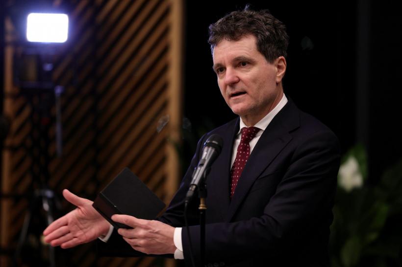 Nicuşor Dan participă la Consiliul pentru Pace de la Washington. Președintele reprezintă România cu statut de „observator”