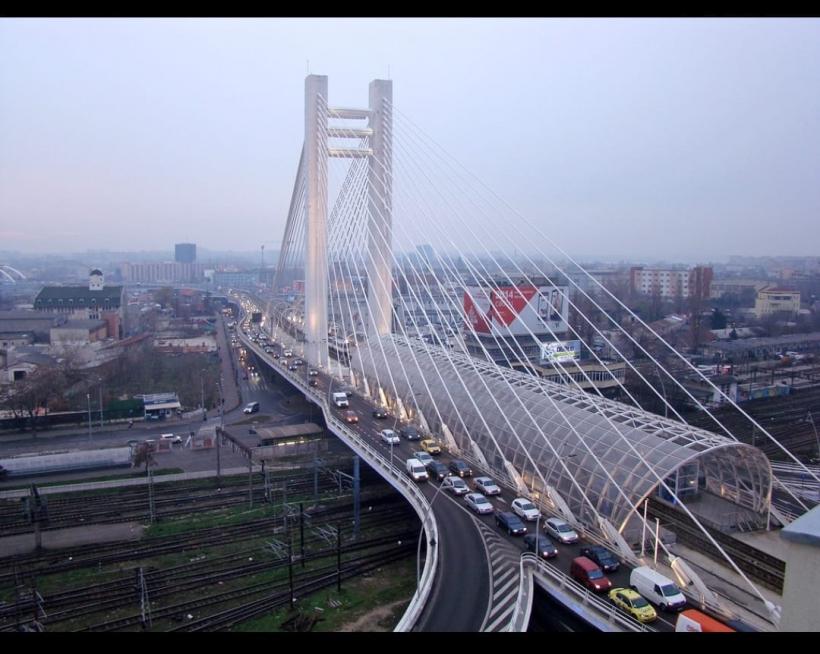 Primăria Bucureşti anunţă reparaţii la Pasajul Basarab, care s-a degradat şi n-are nici recepţia făcută. Când ar începe lucrările