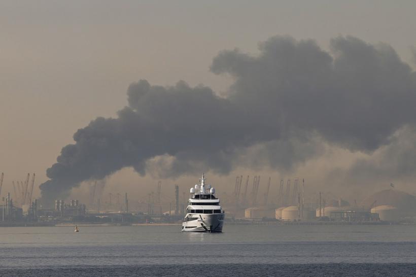 Emiratele Arabe vor acoperi cheltuielile cu cazarea, masa și zborurile reprogramate pentru turiștii blocați