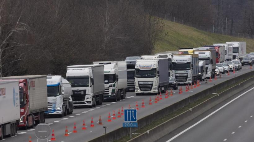 Surse: Schema de ajutor de stat pentru transportatori ar putea fi prelungită. Propunerea a fost agreată de premierul Ilie Bolojan
