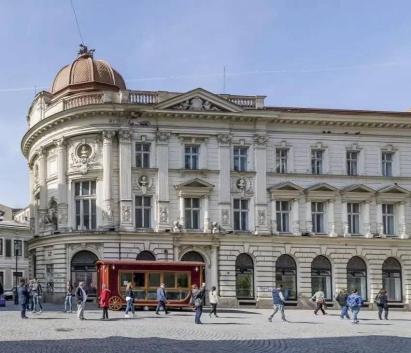 Palatul Dacia, clădire istorică de pe Lipscani, va fi consolidat. Investiția va fi de peste 100 de milioane de lei