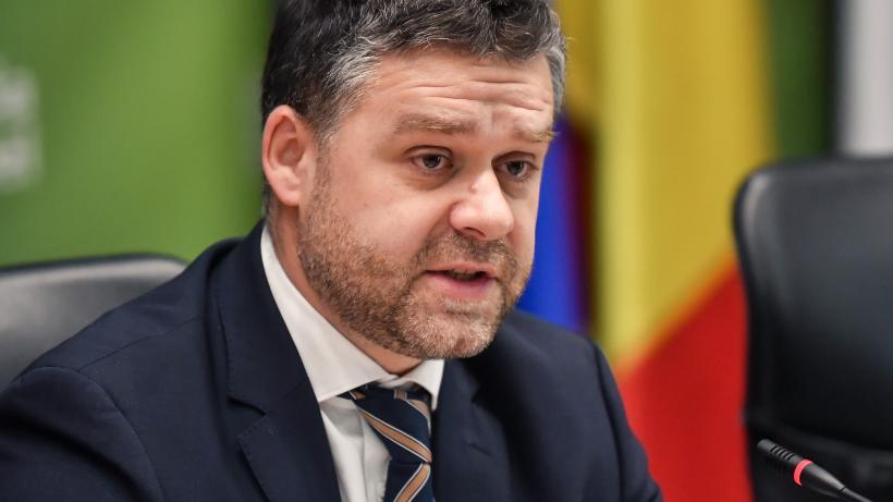 Ciucu spune că îi sună telefonul „în draci” pentru că elimină parcările ilegale, pe trotuar: „Vreau să trăiesc într-un oraş civilizat”