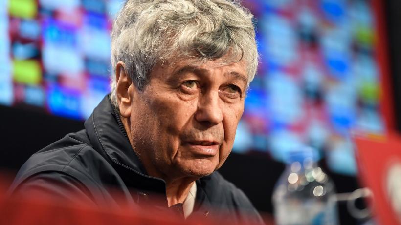 Mircea Lucescu şi-a anunţat retragerea de la Naţionala României. El va fi operat marţi
