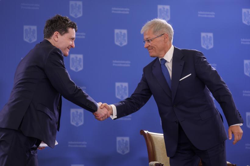 Dacian Cioloș a fost numit consilier prezidențial. Nicușor Dan a semnat decretul