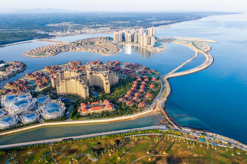 De ce s-a prăbușit „Dubaiul Chinei”. Șeful Evergrande a făcut o declarație-cheie în procesul celei mai mari fraude imobiliare