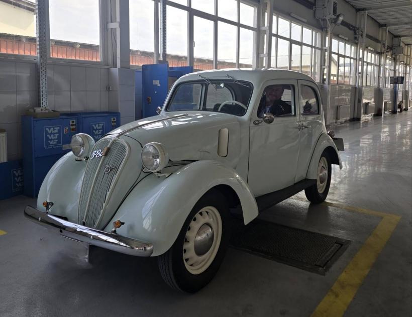 Imagini cu un spectaculos Fiat 508C, fabricat în 1937, care a mers, pentru omologare, la RAR Vaslui. "A pus Italia pe roți"