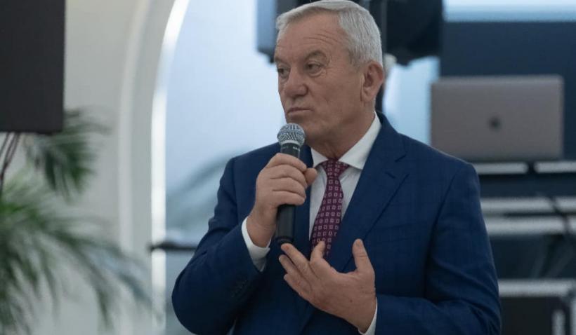 Va prelua Sorin Grindeanu funcţia de premier? Constantin Toma: Dacă ajunge prim-ministru, va duce ţara în cap. Partidul l-a dus deja