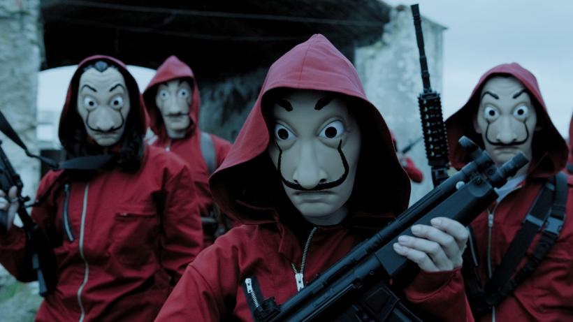 „La Casa de Papel” de Napoli: Hoții cu pistoale de jucărie au golit seifurile și au lăsat în urmă doar o gaură în podea. „Erau amabili”