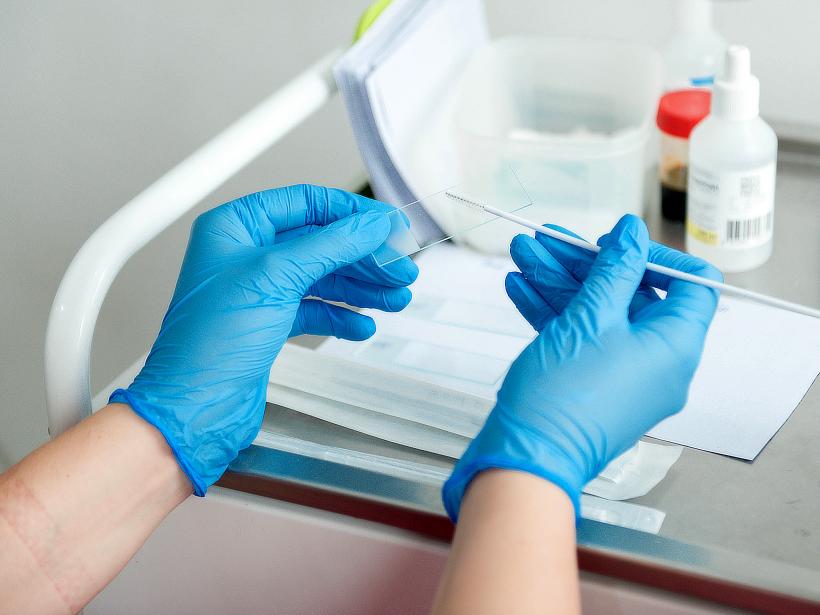 Crucea Roșie anunță o campanie de informare și vaccinare ROR în opt județe. "Scădere semnificativă" a imunizării în România