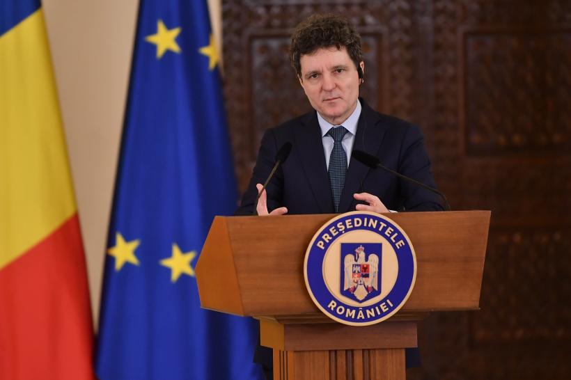 Nicușor Dan a semnat demisiile miniștrilor PSD și propunerile de interimari și anunță consultări luni, la Cotroceni