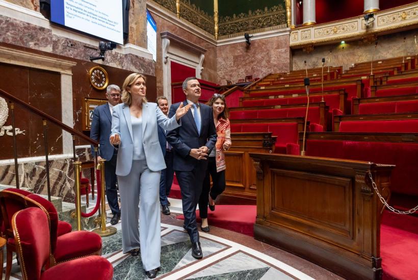 Anunțul lui Grindeanu, după întâlnirea cu preşedinta Adunării Naţionale a Franţei: "Îmi doresc să continuăm pe calea pro-europeană"
