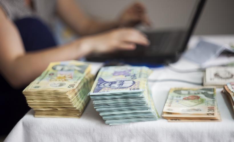 Bolojan acuză că bugetul de stat a fost folosit ca o puşculiţă: Sunt oameni care, în judeţele lor, funcţionează ca nişte jupâni