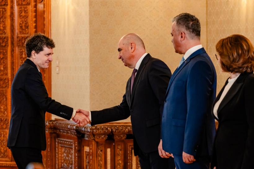 Implicarea lui Nicușor Dan în criza politică. Bolojan: Preşedintele, prin tot ceea ce a făcut, a respectat Constituţia