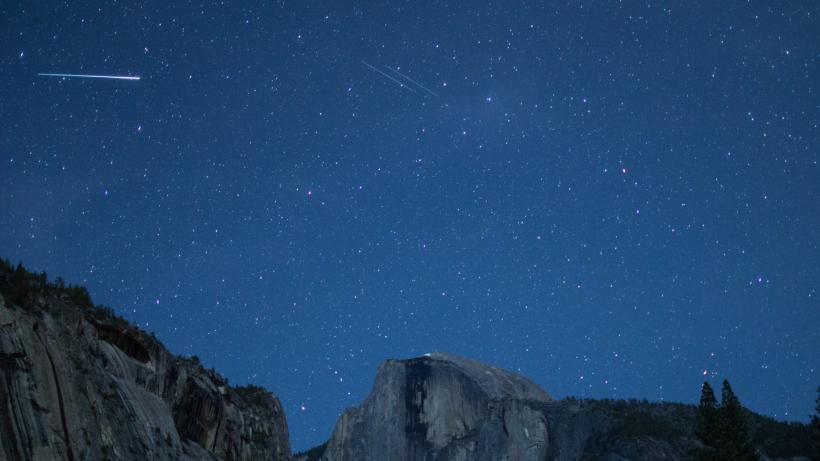 Eta Aquaridele 2026: Ploaia de meteori atinge apogeul la început de mai: Când se văd „stelele căzătoare” desprinse din Cometa Halley