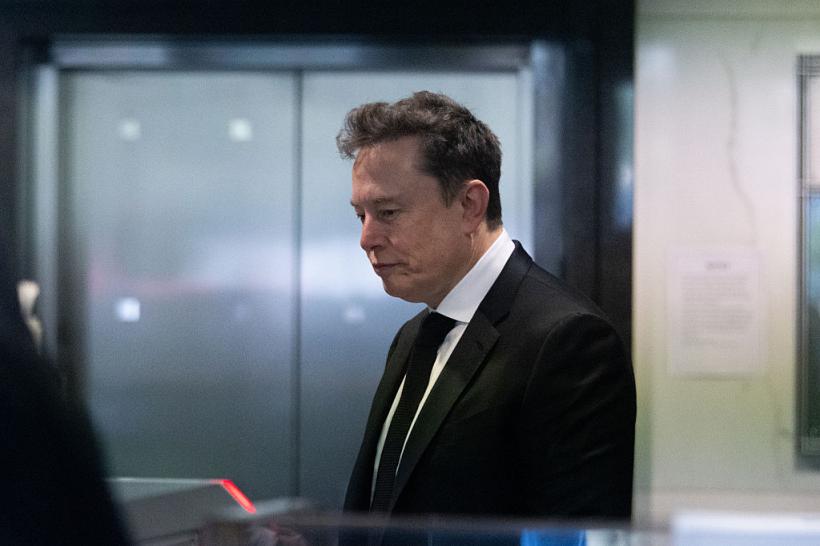 Cu două zile înainte de procesul cu OpenAI, Elon Musk i-a dat un mesaj președintelui companiei. Voia o înțelegere. Ce răspuns a primit
