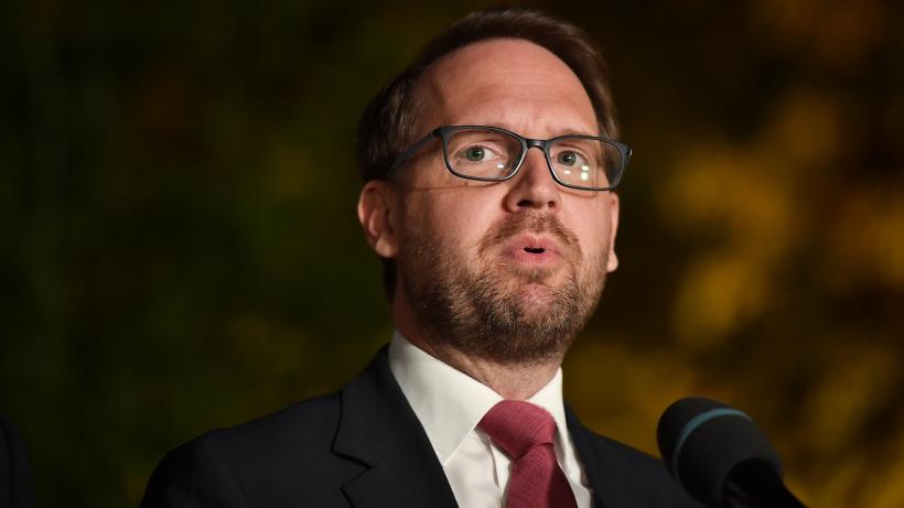 Dominic Fritz, după ce Guvernul Bolojan a fost demis: Nu vom negocia un nou guvern cu PSD. Suntem scârbiți și furioși