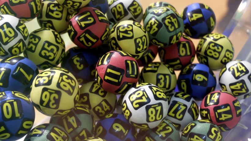 Loto 6/49 de joi, 7 mai. Numerele câștigătoare și premiile puse în joc