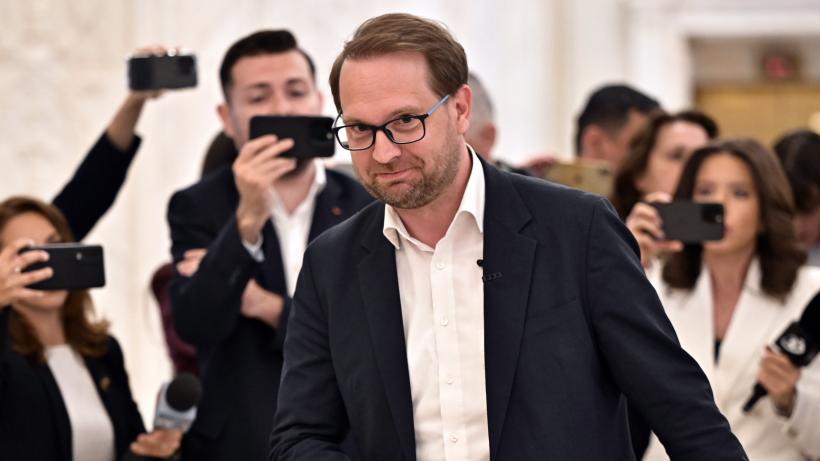 Dominic Fritz respinge „fără echivoc” refacerea coaliției: „PSD trebuie să spună cum vrea să guverneze această țară”