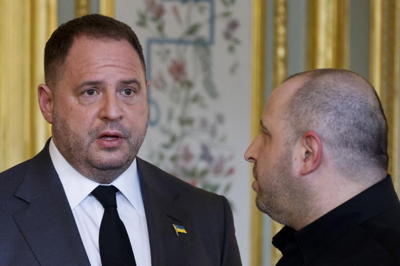 Anticorupţia din Ucraina dezvăluie o schemă de spălare a banilor în care ar fi fost implicat şi fostul şef de cabinet al lui Zelenski