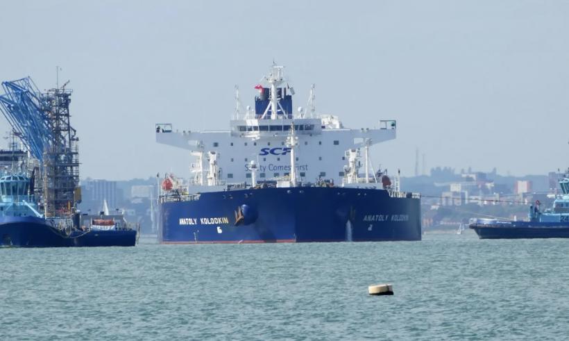 Derogarea americanilor pentru achiziții de petrol rusesc a expirat. Senatoare din SUA: Rusia să nu facă și mai mulți bani
