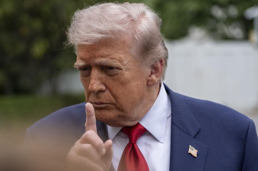 Donald Trump amenință că „nu va mai rămâne nimic din Iran”. Negocierile dintre cele două țări sunt încă în impas