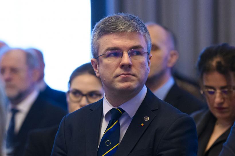 Irineu Darău spune de ce decontează transport ca parlamentar, deşi beneficiază de pază, ca ministru