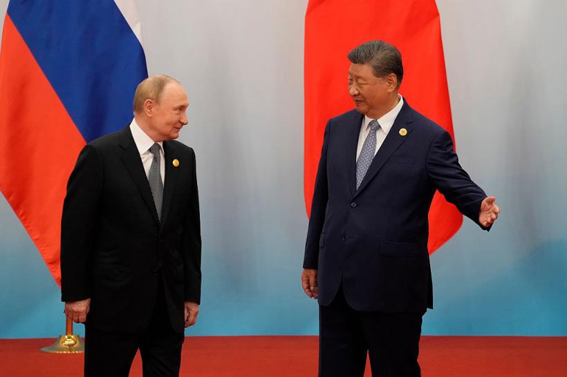 La patru zile de la plecarea lui Trump din China, Xi Jinping se pregătește să-l primească pe Putin, iar asta transmite lumii un mesaj