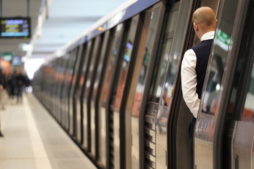 Vicepremierul Oana Gheorghiu cere restructurări la Metrorex: "Nu poți cere oamenilor să plătească mai mult înainte să faci curățenie"