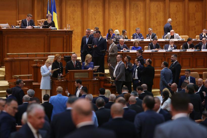 Cei 63 care pot să decidă cine va face Guvernul. Grindeanu: Sunt oameni de ispravă/Bolojan: Putem să colaborăm