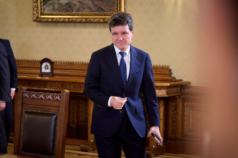 Nicușor Dan, discuții cu Grindeanu, Bolojan, Fritz și Kelemen. Surse: PSD nu exclude să-l susţină pe Tomac pentru funcţia de premier
