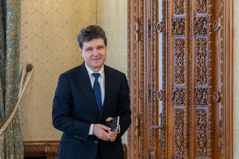 Nicușor Dan, despre combaterea dezinformării: „Comunicăm strategic, dar oamenii trebuie să aibă minima încredere să ne asculte”
