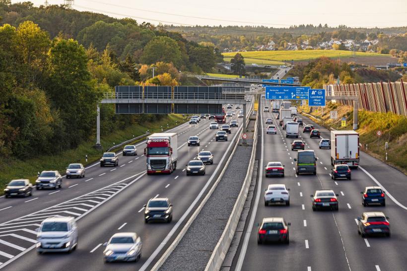 Noi reguli pentru o parte din șoferii cu permis categoria B din 1 iulie 2026. Ce obligație au